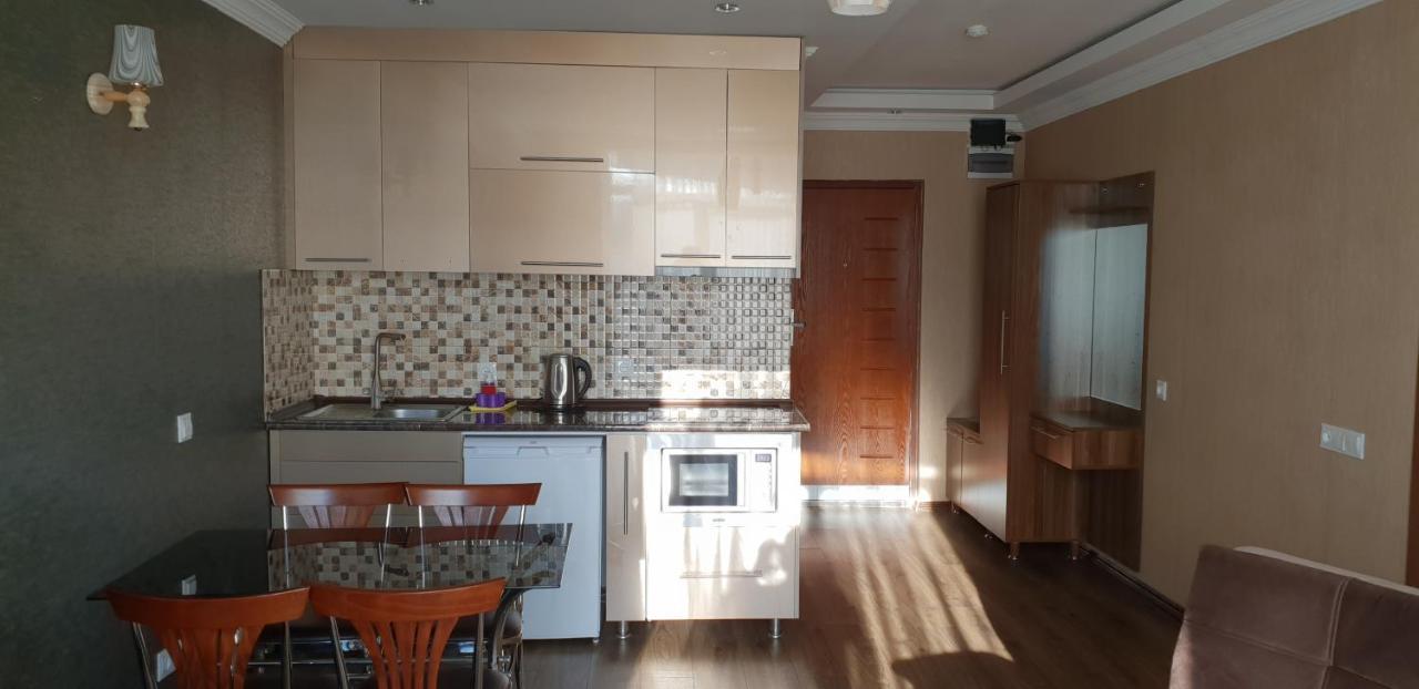 Batumi Apartments Guli Extérieur photo