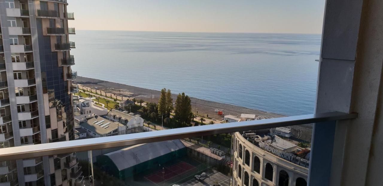 Batumi Apartments Guli Extérieur photo